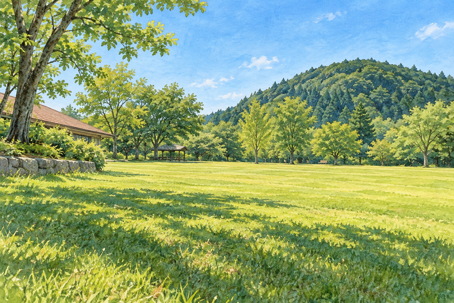 中央市公式のシルクの里公園の写真をモチーフに、広い芝生と木立、低い森の丘、片側に見える建物の屋根を描く創作イラスト。芝生や木・建物の配置は創作と簡略化を含み、正確な施設配置や現在の植生・利用・通行状況を示す写真ではありません